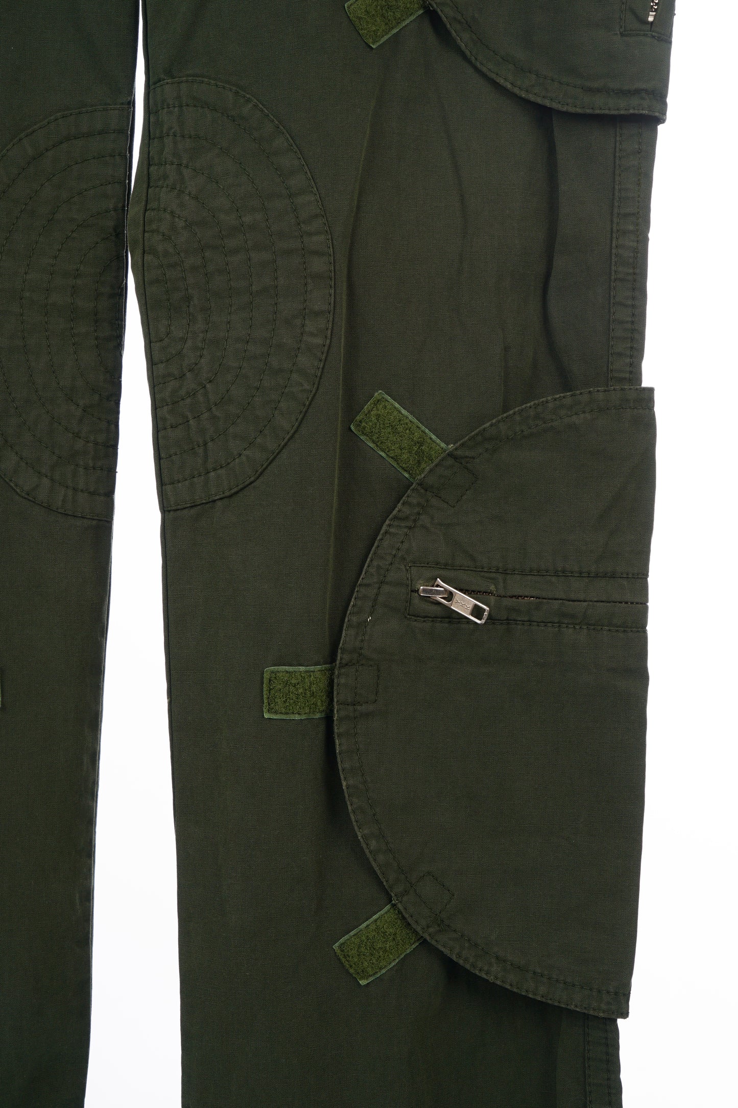 CIRCLE POCKET CARGO SAMPLE PANTS